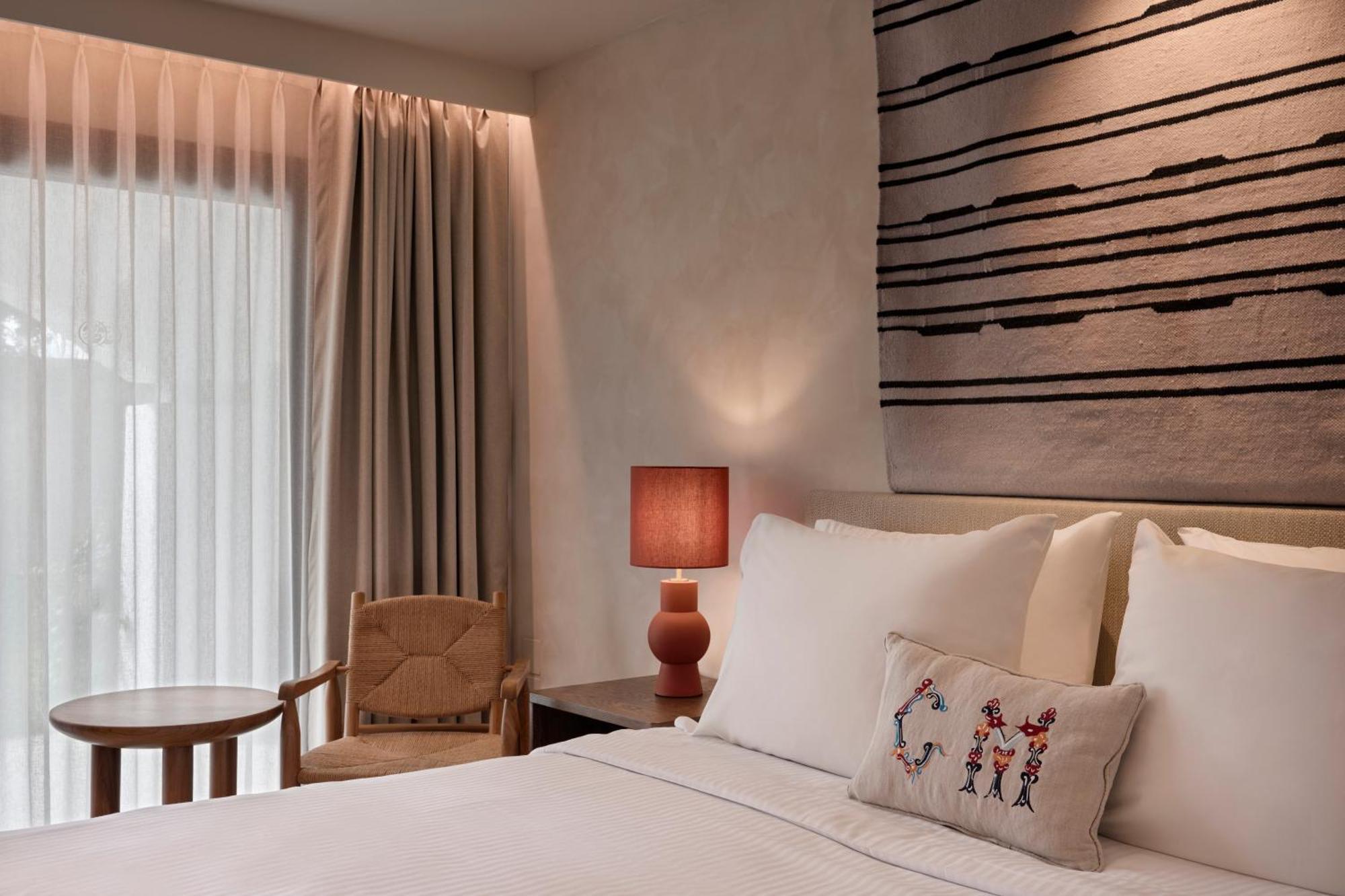Exclusive Adult Sea View Suites - with Premium Perks (aged 16+)
